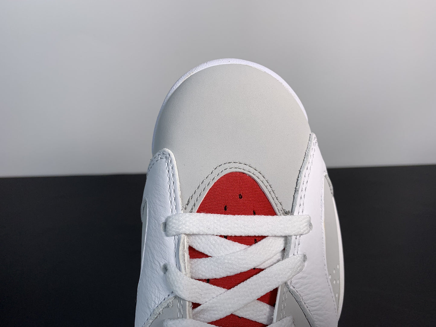 Air Jordan 6 "Bugs Bunny"